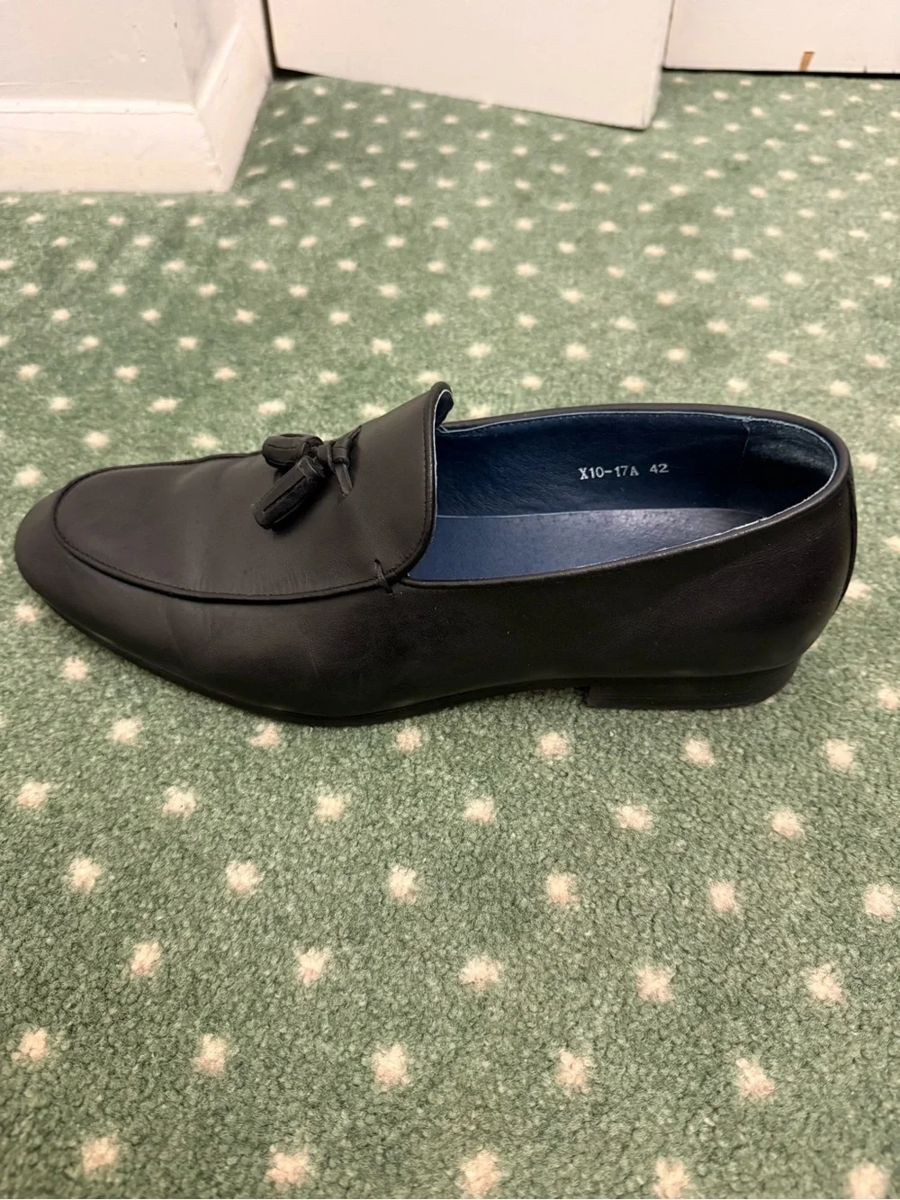 Men's Black Leather Tassel Slip-On Loafers